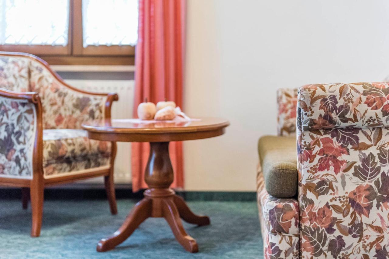 Hotel Peter Petersberg Quarto foto